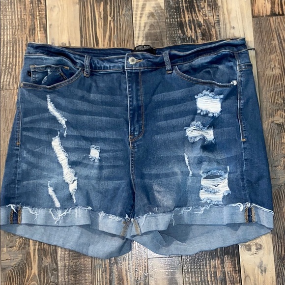 Judy Blue distressed denim shorts size 3XL - Picture 1 of 4